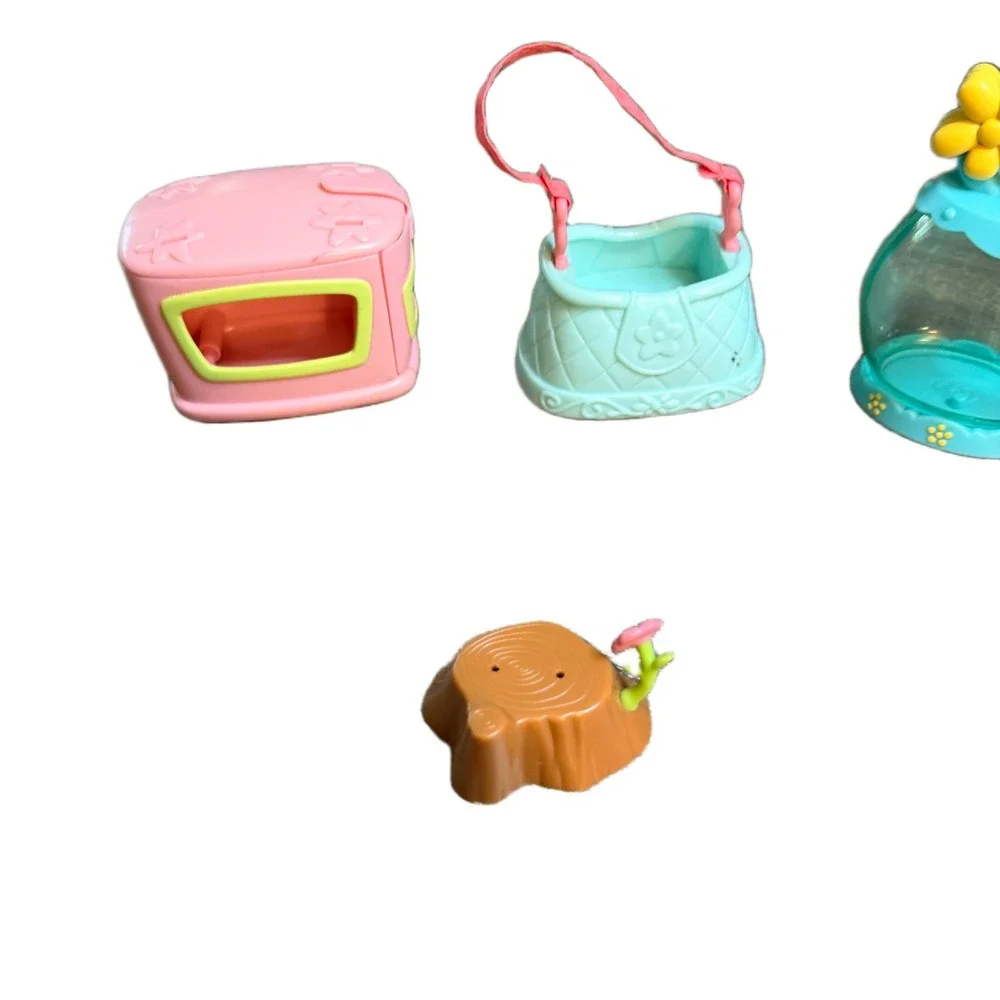 Hasbro‎ Littlest Pet Shop LPS Accessory Lot Carrier Purse Terrarium Tree Stump